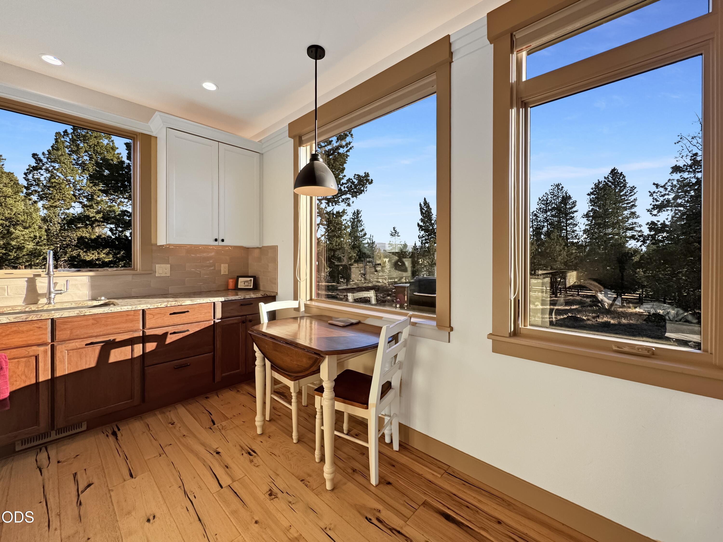16670 Jordan Road Sisters, OR 97759 - Photo 18 of 90
