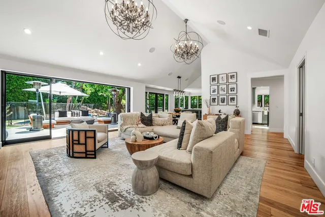 $14,500 | 2701 Roscomare Road, Los Angeles, CA 90077