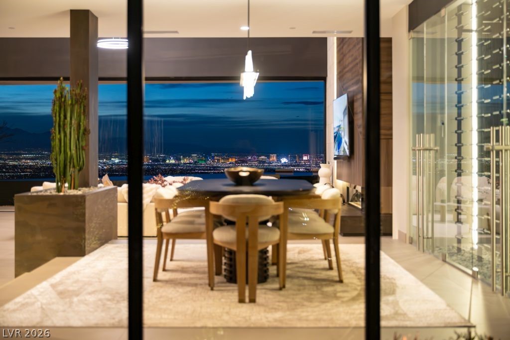 12 Chisel Crest Court Henderson, NV 89012 - Photo 7 of 96