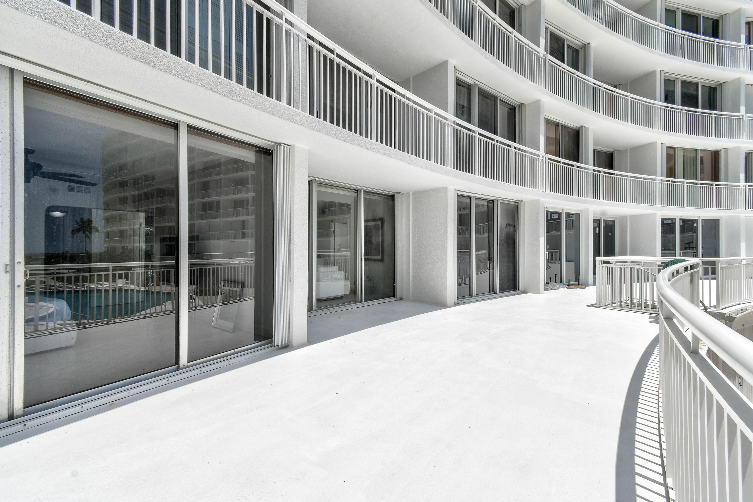 2780 South Ocean Boulevard, Unit 112 Palm Beach, FL 33480 - Photo 26 of 55 2780SOceanBlvd#112(27)