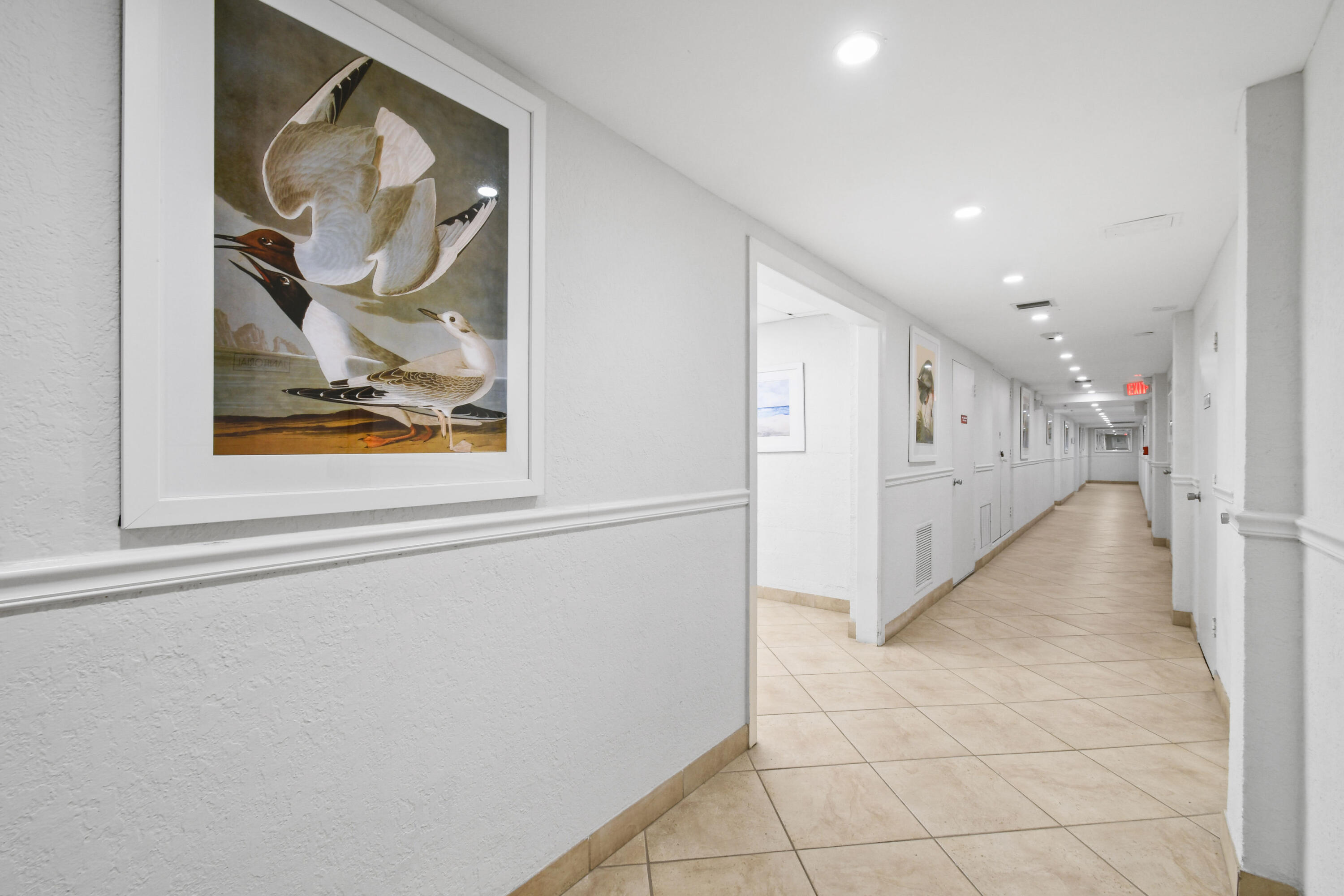 2780 South Ocean Boulevard, Unit 112 Palm Beach, FL 33480 - Photo 44 of 55 2780SOceanBlvd#112(48)