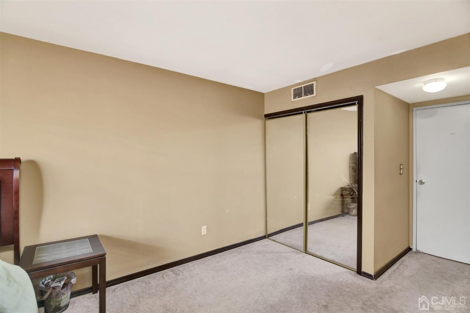 199 Evergreen Road, Unit 4B Edison, NJ 08837 - Photo 12 of 28 a view of an empty room