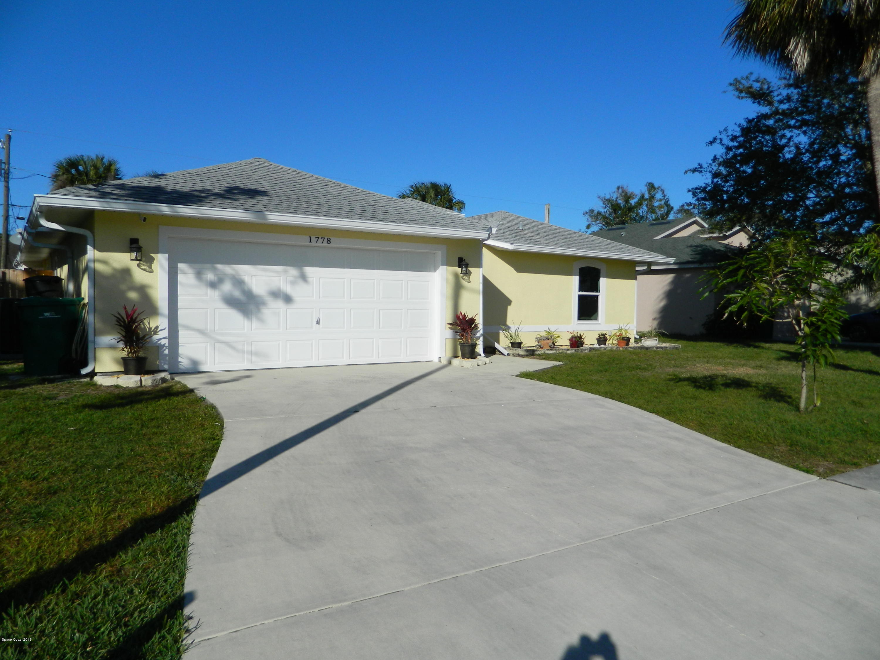 1778 Palm Ridge Road Melbourne, FL 32935 - Photo 2 of 19 Front Home View
