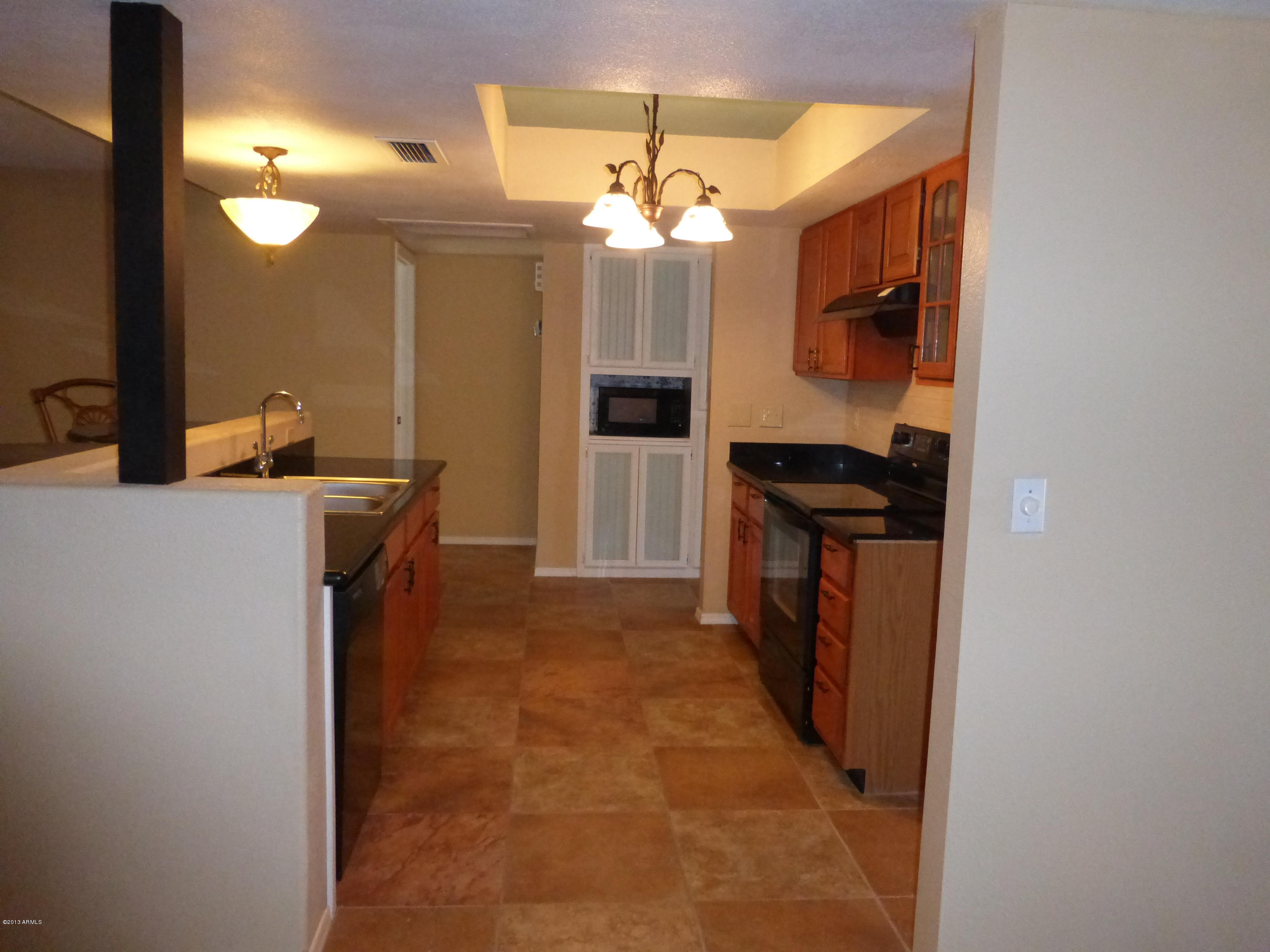 5809 West Redfield Road Glendale, AZ 85306 - Photo 8 of 43 Kitchen