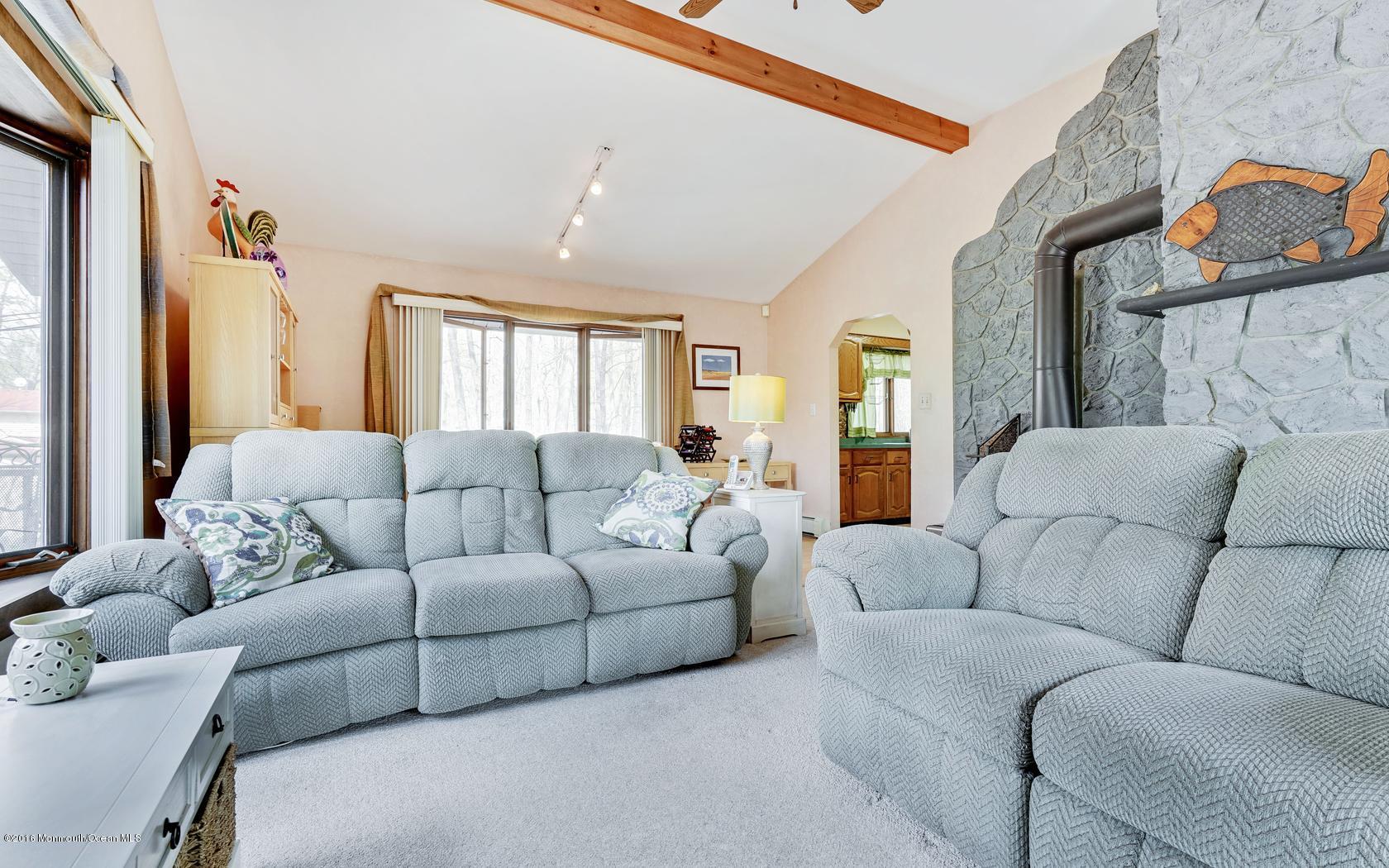 79 White Road Jackson, NJ 08527 - Photo 12 of 30 12-photo-web-1680x1050-316766