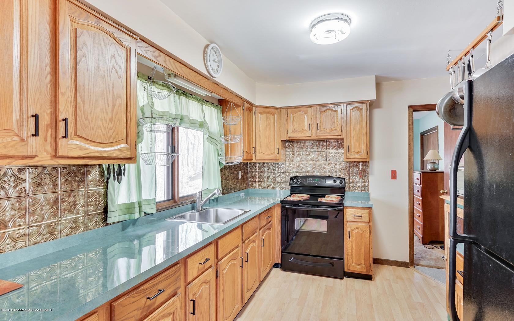 79 White Road Jackson, NJ 08527 - Photo 16 of 30 16-photo-web-1680x1050-267525