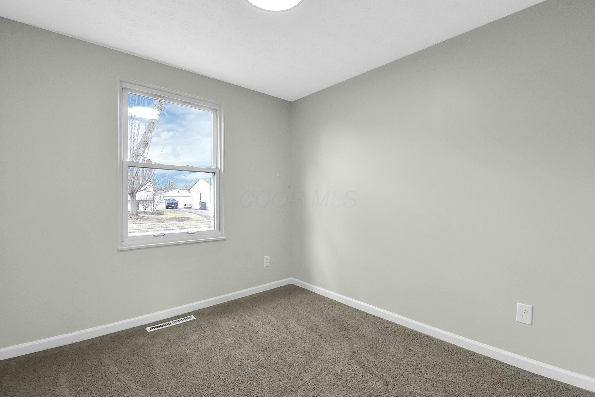 3322 Fontaine Road Columbus, OH 43232 - Photo 24 of 39 Bedroom #3