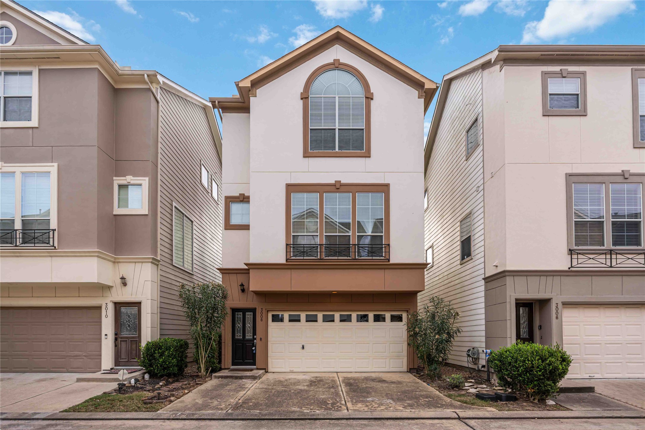 3008 Clearview Circle Houston, TX 77025 - Photo 2 of 33 a front view of a house with a yard
