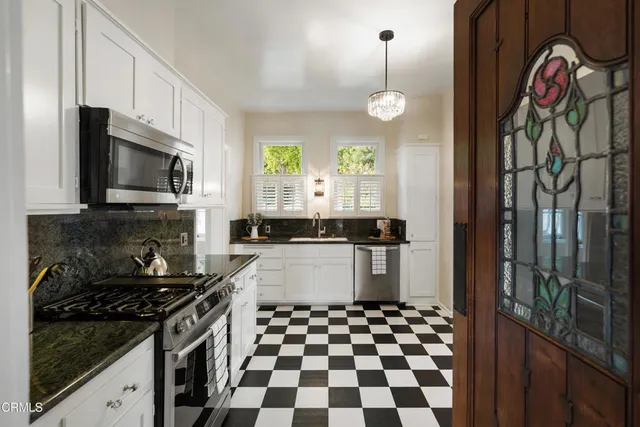 $1,999,000 | 464 North Myrtle Avenue, Monrovia, CA 91016