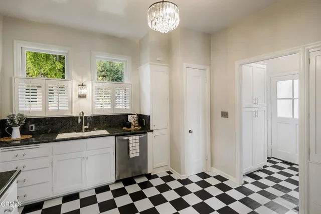 $1,999,000 | 464 North Myrtle Avenue, Monrovia, CA 91016