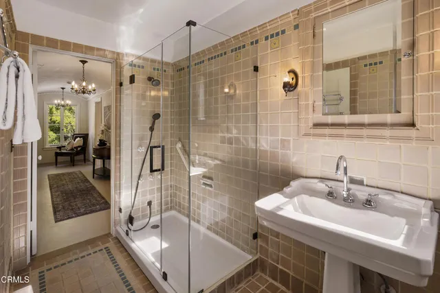 $1,999,000 | 464 North Myrtle Avenue, Monrovia, CA 91016