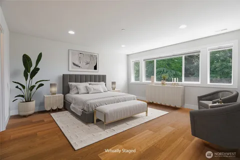 $960,000 | 12570 51st Place South, Tukwila, WA 98178