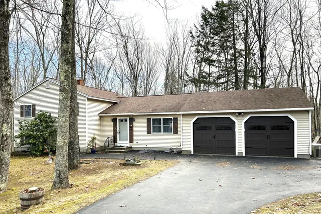 $495,000 | 20 Rocky Hill Drive, Brunswick, ME 04011