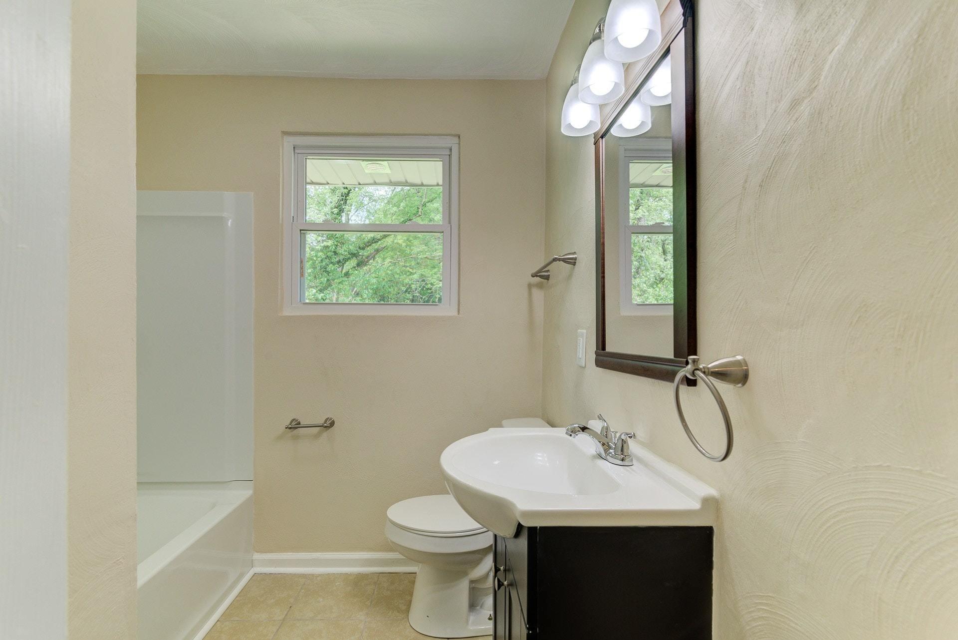 7066 Brookview Road Roanoke, VA 24019 - Photo 17 of 32 019-313454-19-7066 Brookview Rd-6-2_7752