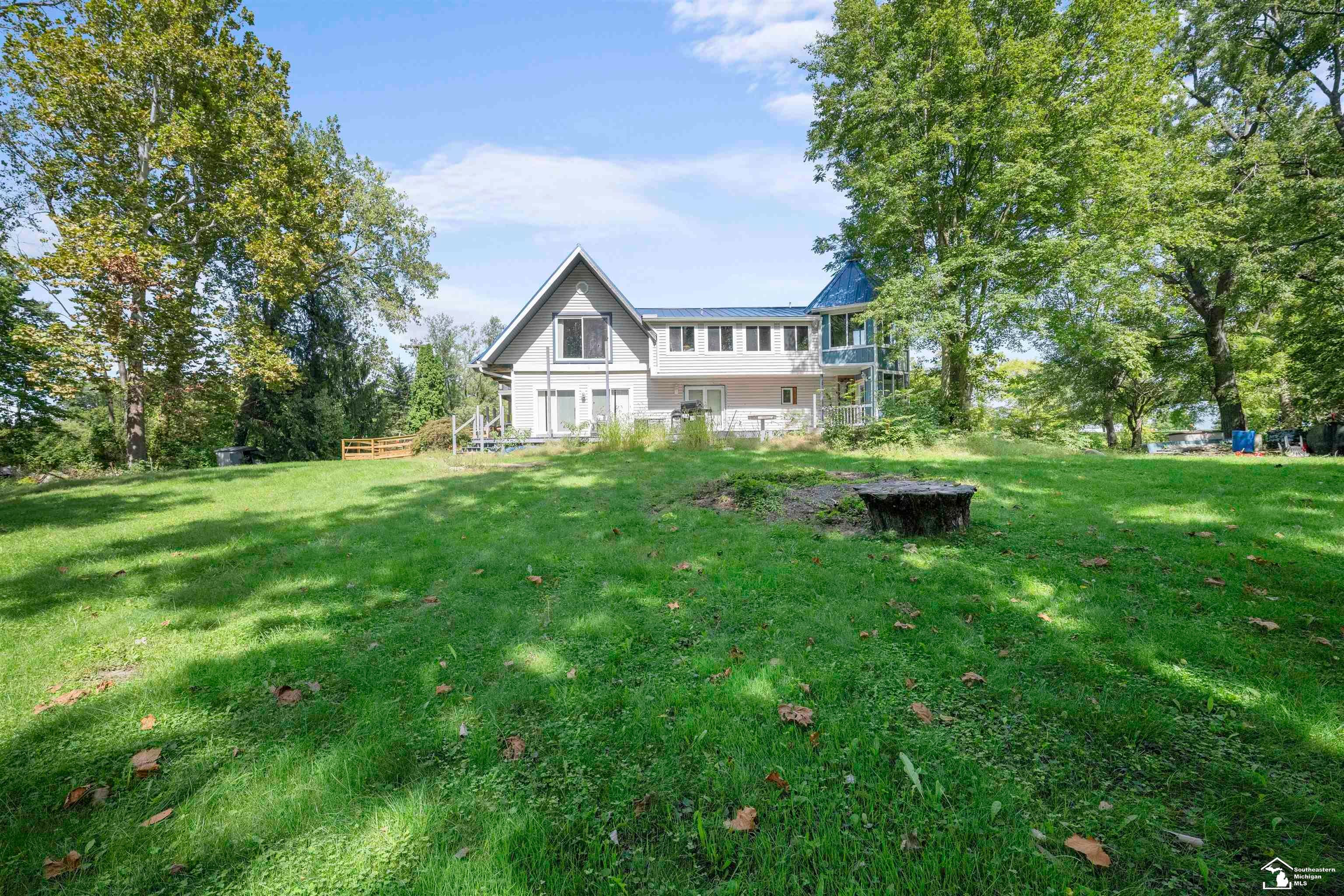7977 North Custer Road Monroe, MI 48162 - Photo 33 of 37 Gallery Image 33