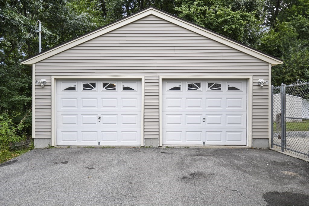 14 Porter Street Billerica, MA 01821 - Photo 33 of 33 a view of a house