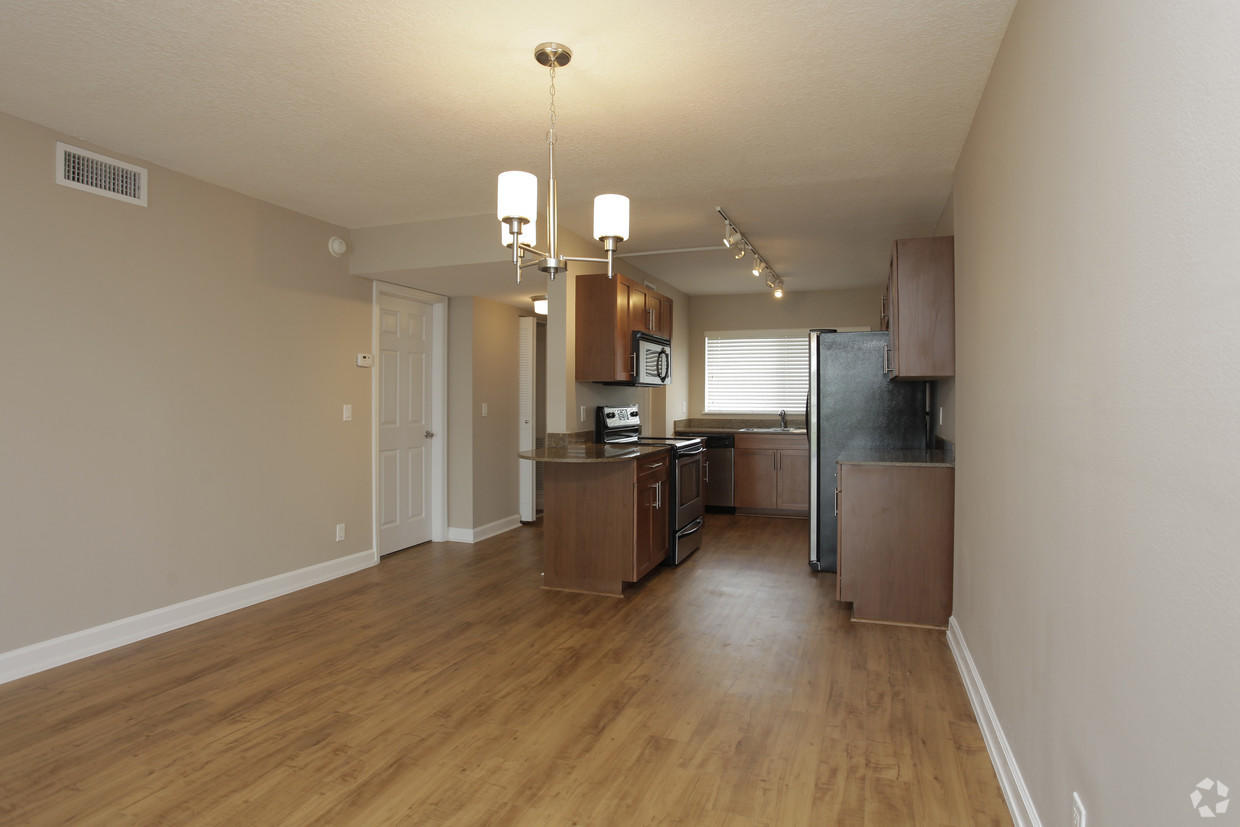 611 East Woolbright Road, Unit A102 Boynton Beach, FL 33435 - Photo 6 of 8 Classic Living-Family Room