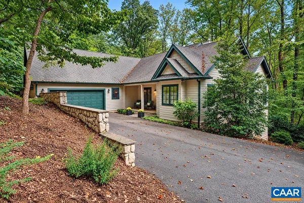 $949,500 | 144 Hearthstone Lane, Nellysford, VA 22958
