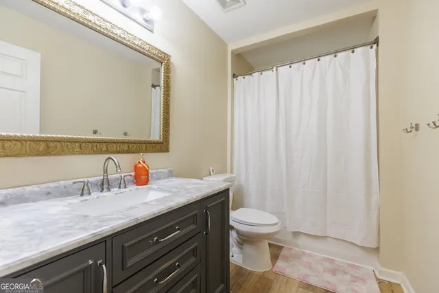 $360,000 | 3759 Creekwood Drive, Valdosta, GA 31602