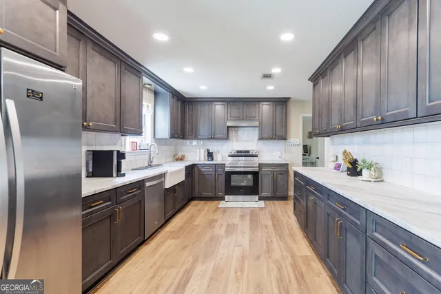 $360,000 | 3759 Creekwood Drive, Valdosta, GA 31602