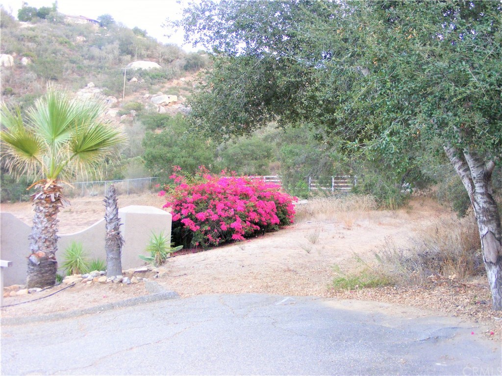 2 Rainbow Glen Fallbrook, CA 92028 - Photo 1 of 21 Gallery Image 1