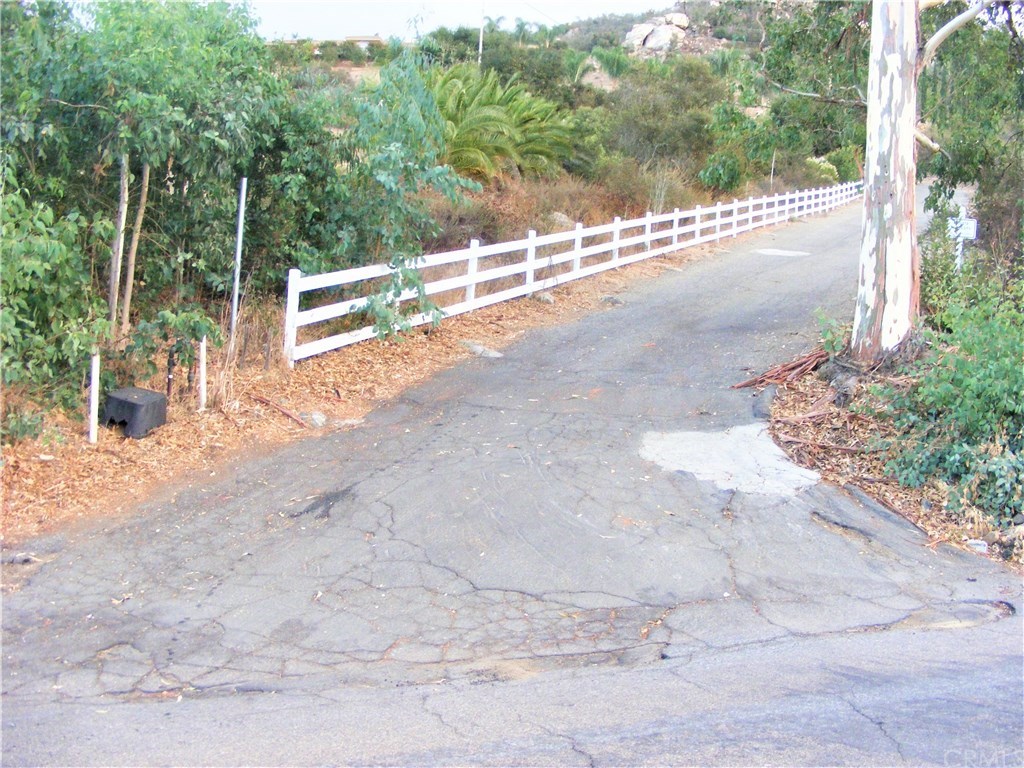 2 Rainbow Glen Fallbrook, CA 92028 - Photo 11 of 21 Gallery Image 11