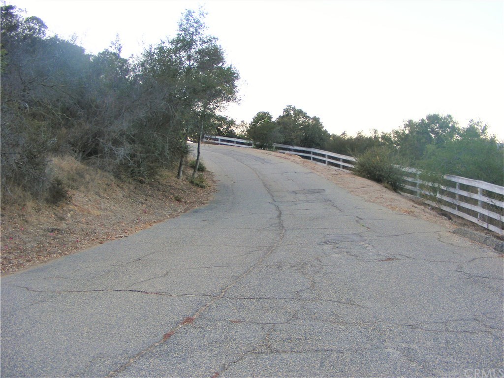 2 Rainbow Glen Fallbrook, CA 92028 - Photo 12 of 21 Gallery Image 12
