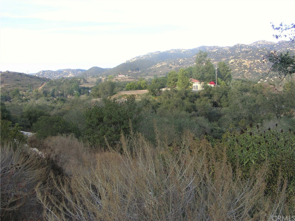 2 Rainbow Glen Fallbrook, CA 92028 - Photo 17 of 21 Gallery Image 17