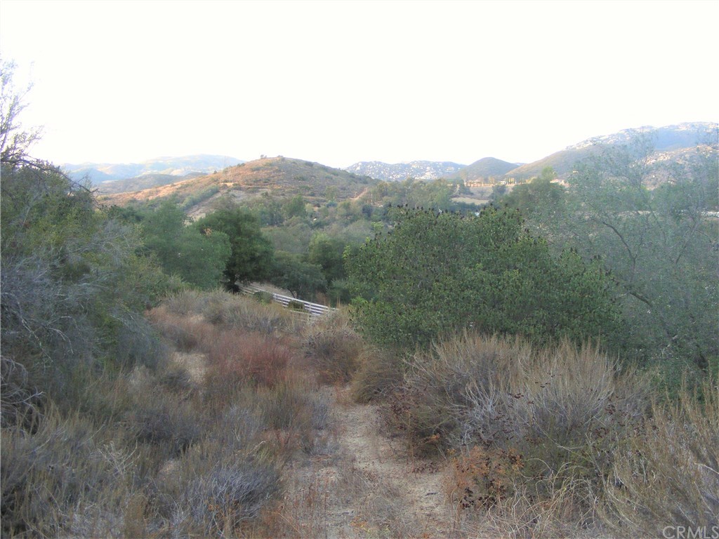 2 Rainbow Glen Fallbrook, CA 92028 - Photo 5 of 21 Gallery Image 5