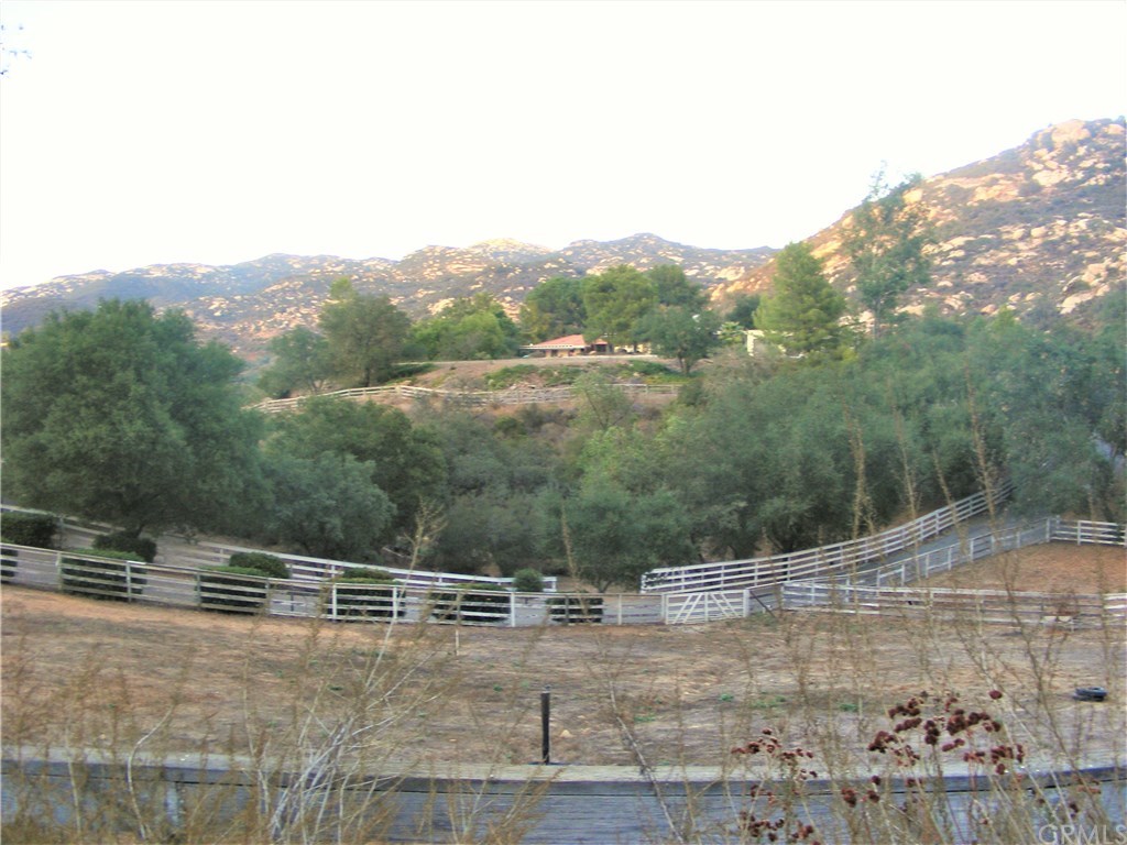 2 Rainbow Glen Fallbrook, CA 92028 - Photo 8 of 21 Gallery Image 8