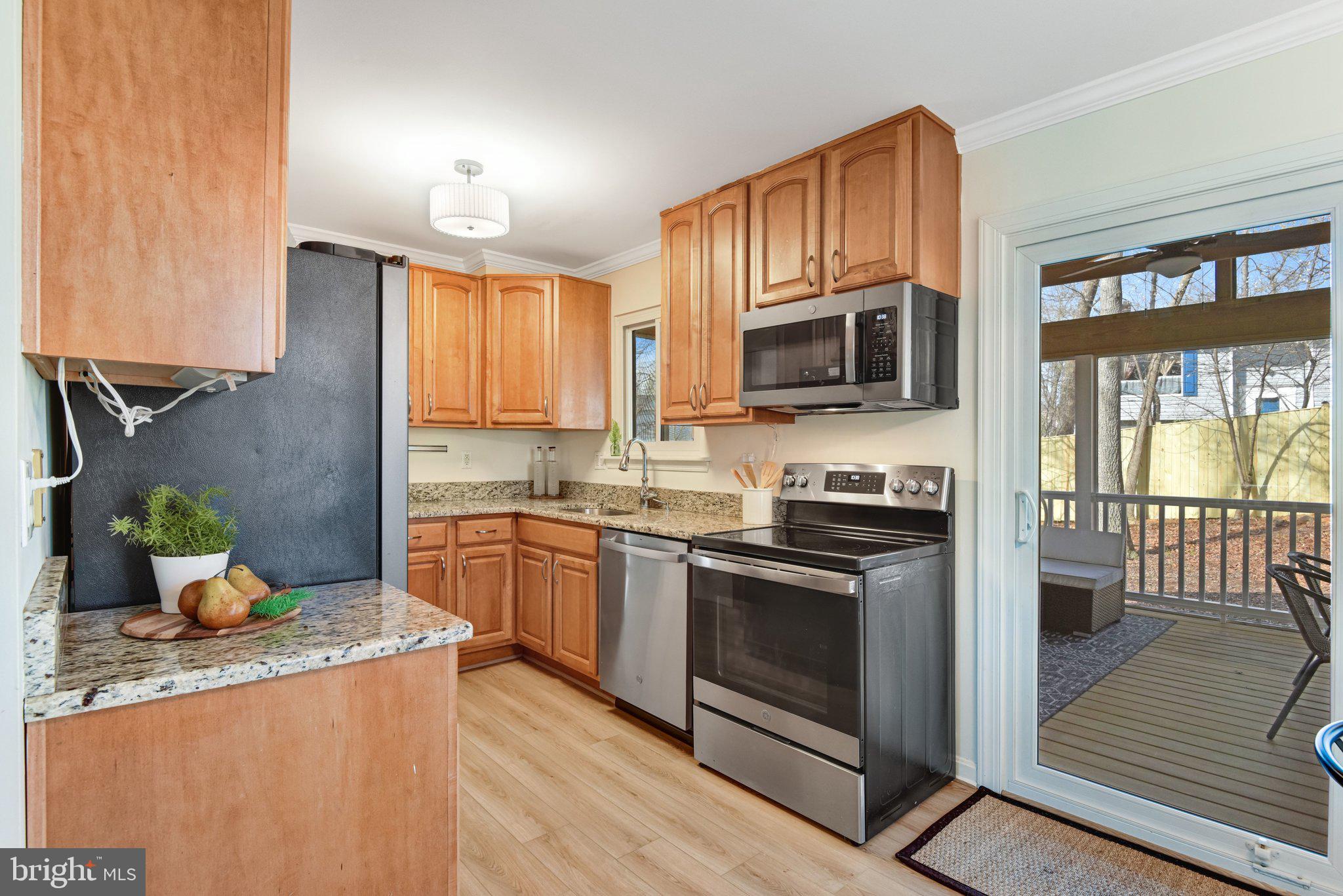 4524 Samuels Pine Road Chantilly, VA 20151 - Photo 14 of 35