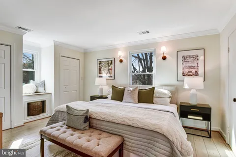 $699,900 | 4524 Samuels Pine Road, Chantilly, VA 20151