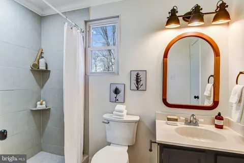 $699,900 | 4524 Samuels Pine Road, Chantilly, VA 20151