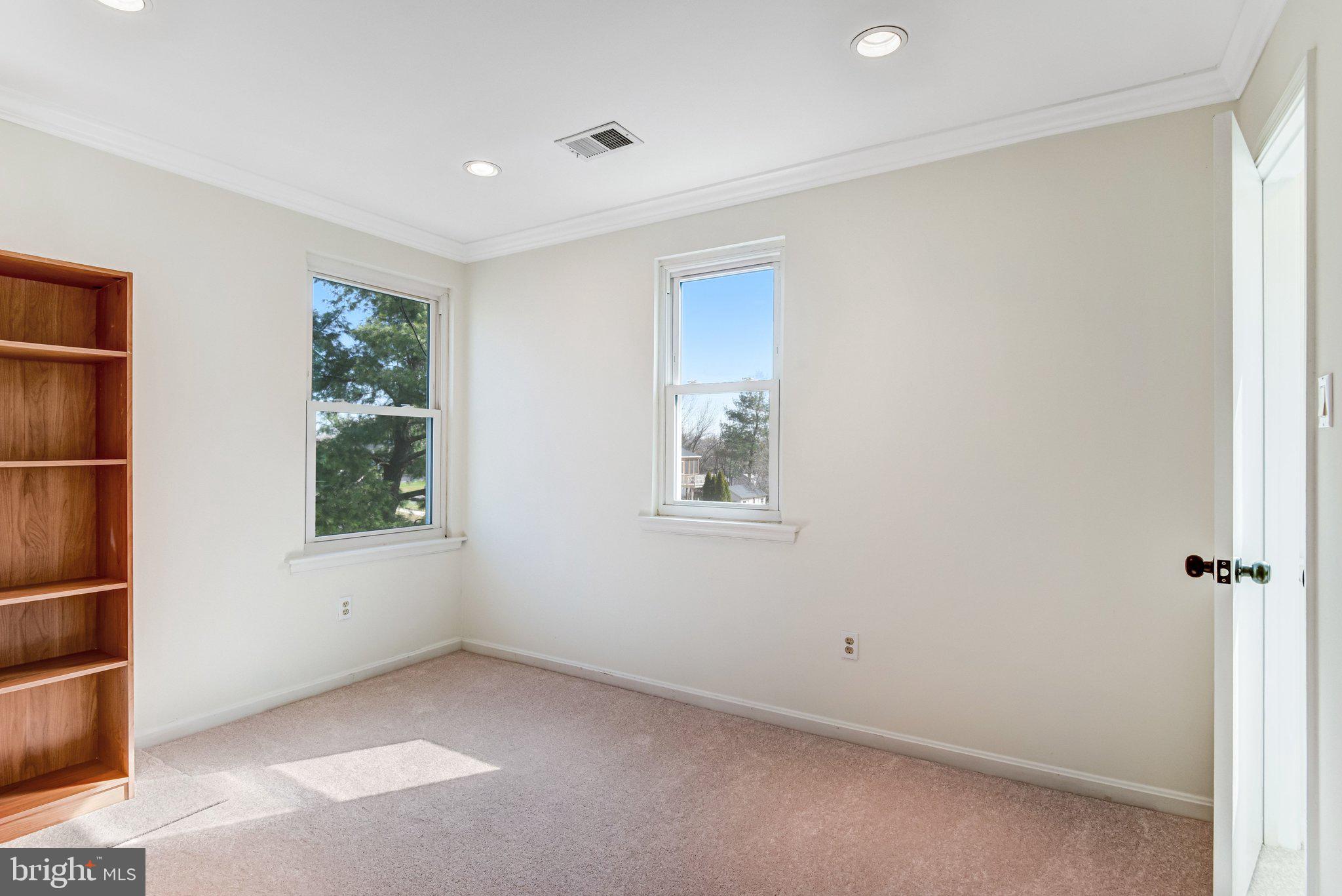 4524 Samuels Pine Road Chantilly, VA 20151 - Photo 27 of 34