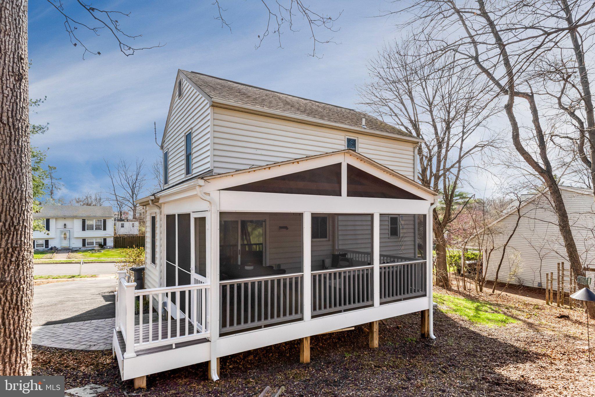 4524 Samuels Pine Road Chantilly, VA 20151 - Photo 32 of 34