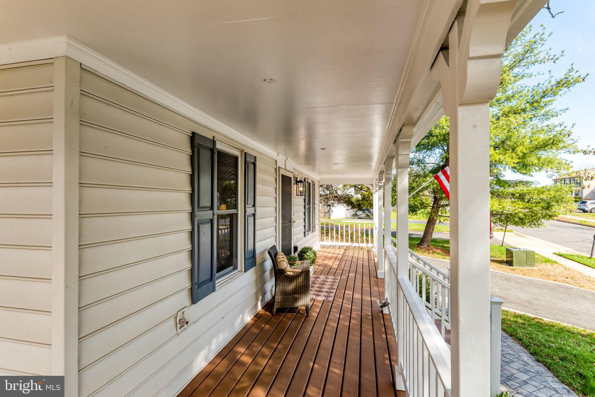 4524 Samuels Pine Road Chantilly, VA 20151 - Photo 8 of 34