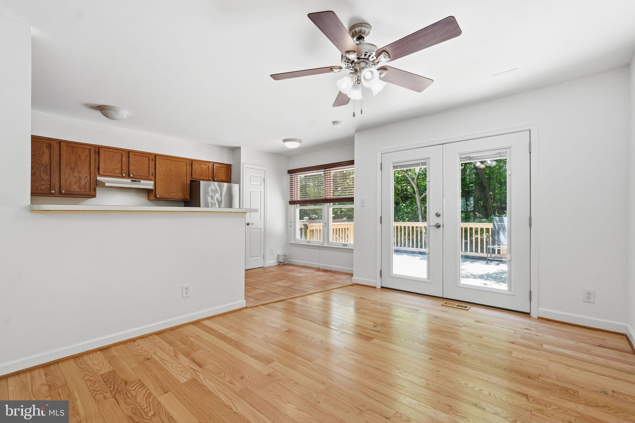 1609 Oak Spring Way Reston, VA 20190 - Photo 12 of 50