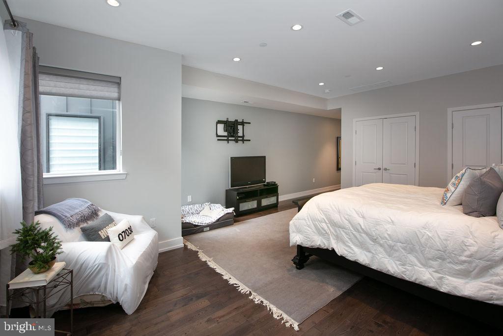 307-9 Reed Street, Unit C Philadelphia, PA 19147 - Photo 14 of 27