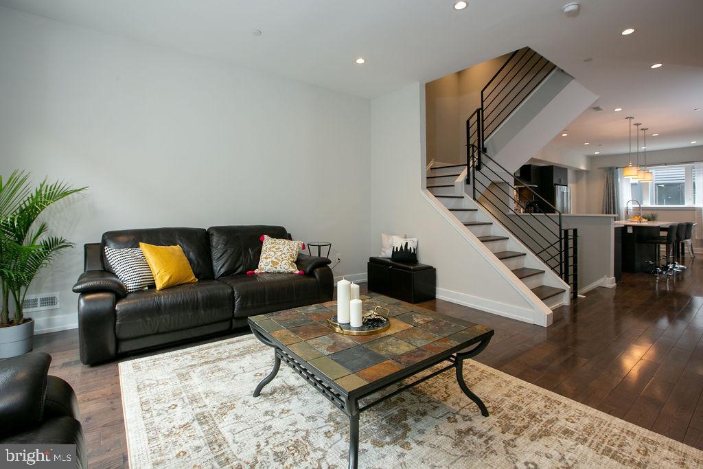 307-9 Reed Street, Unit C Philadelphia, PA 19147 - Photo 6 of 27