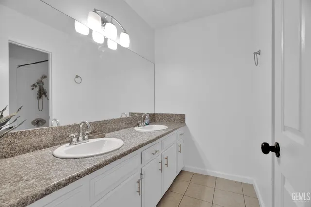 $205,000 | Undisclosed Address, Bakersfield, CA 93309