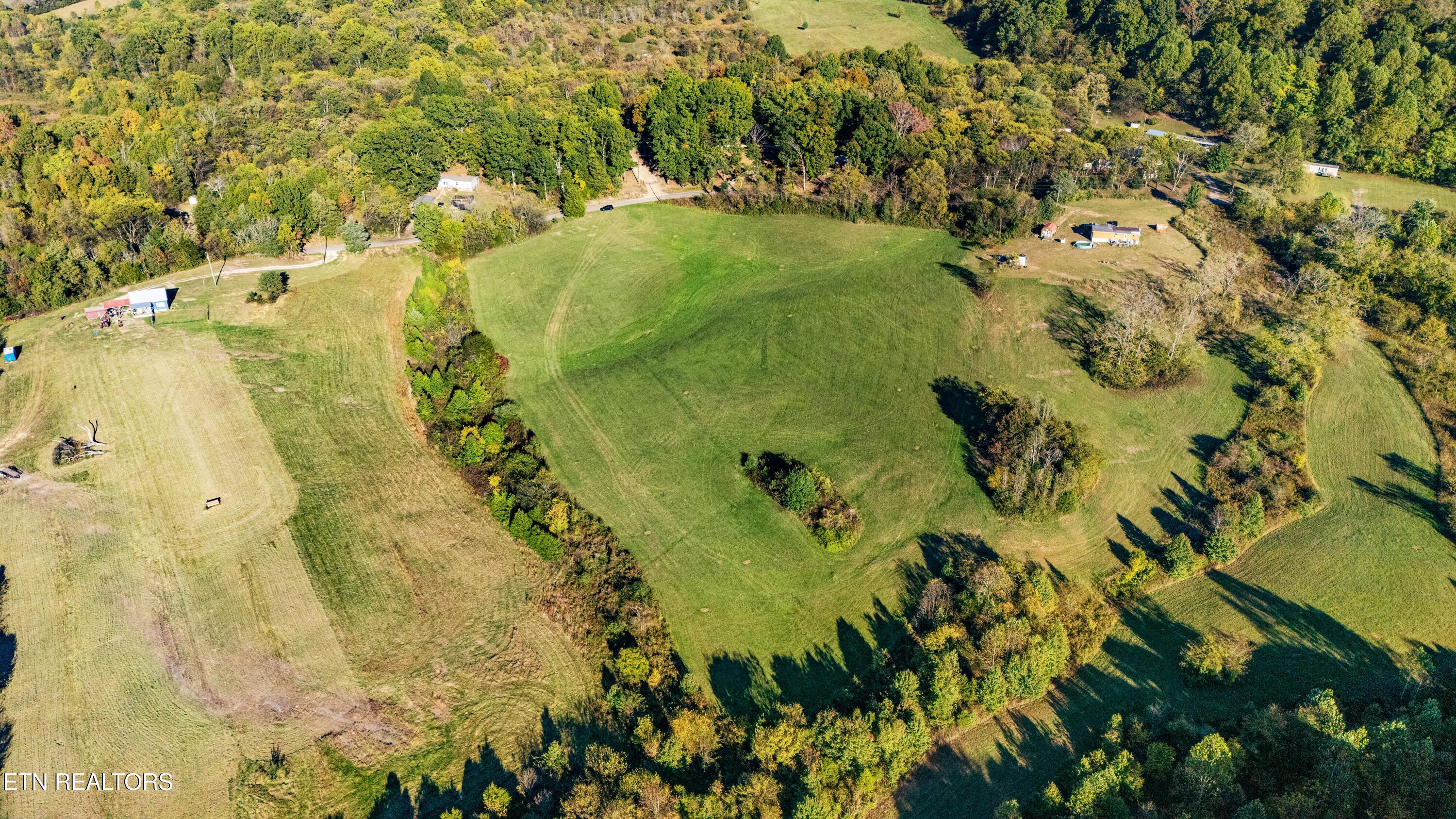 Hiwassee Road Sweetwater, TN 37874 - Photo 4 of 13 DJI_20251015171912_0004_D