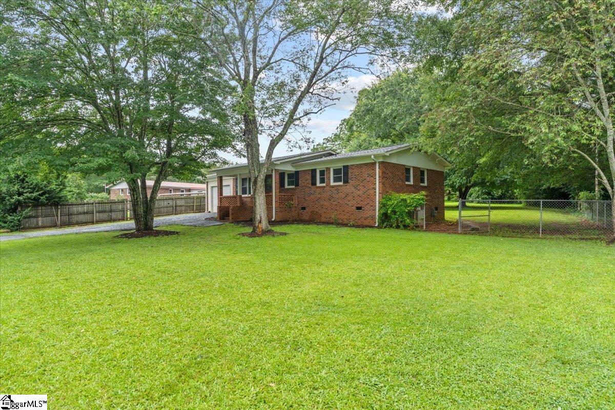 107 Grapevine Lane Liberty, SC 29657 - Photo 5 of 30