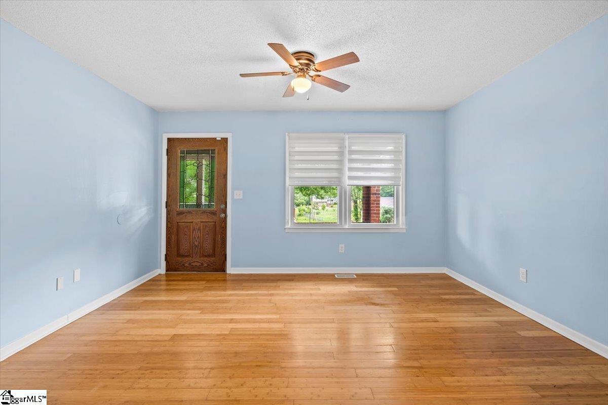 107 Grapevine Lane Liberty, SC 29657 - Photo 8 of 30