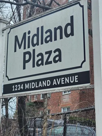 $239,900 | 1234 Midland Avenue, Unit 3E, Bronxville, NY 10708