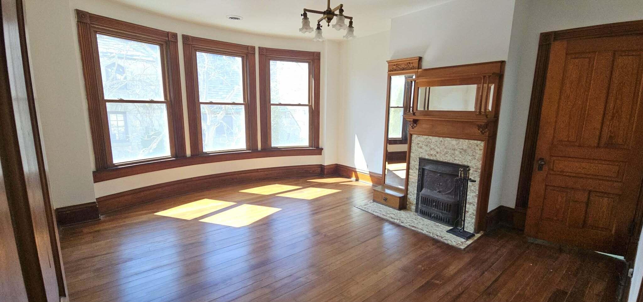 1720 College Avenue Racine, WI 53403 - Photo 11 of 22 Bed 1