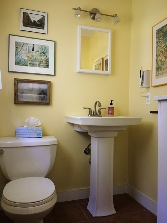 338 Upper North Row Road Sterling, MA 01564 - Photo 11 of 24 Gallery Image 11