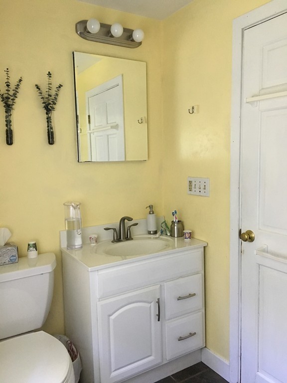 338 Upper North Row Road Sterling, MA 01564 - Photo 15 of 24 Gallery Image 15