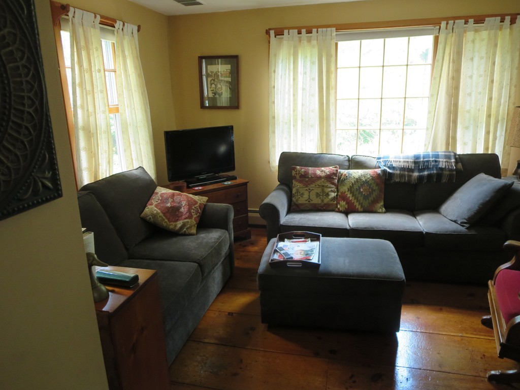 338 Upper North Row Road Sterling, MA 01564 - Photo 8 of 24 Gallery Image 8