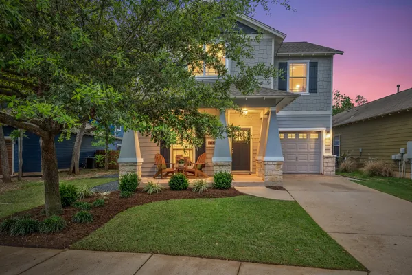 $700,000 | 2121 Amur Drive, Austin, TX 78745