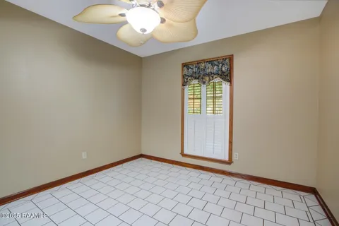 $365,000 | 107 West Bayou Shore Street, Lafayette, LA 70508